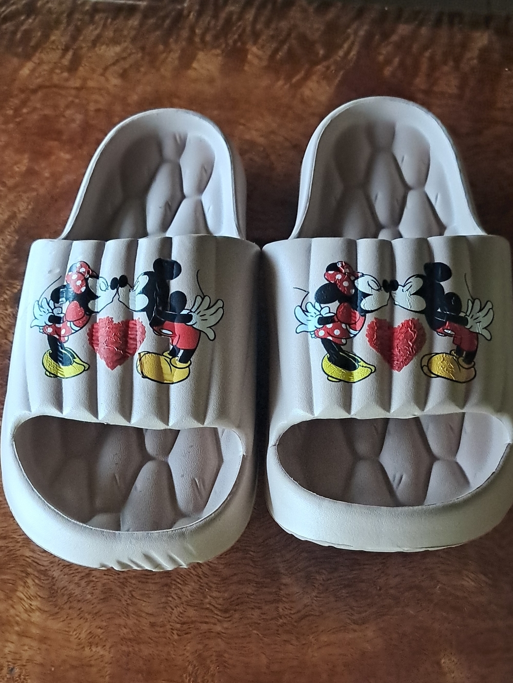 Beige Minnie Mouse Slide Sandals